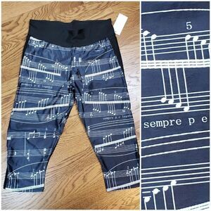 Music Notes Lotus Legging Capri